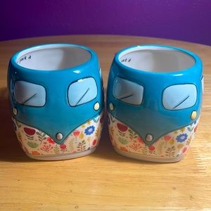 Set of two VV Bus Mugs